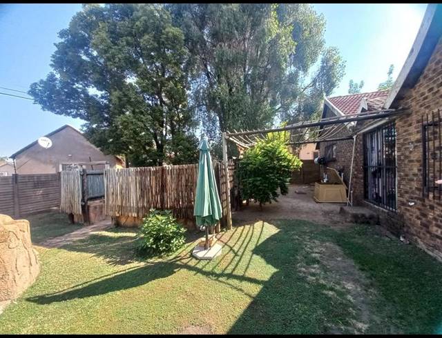 4 BEDROOM HOUSE FOR SALE IN SUIDERBERG